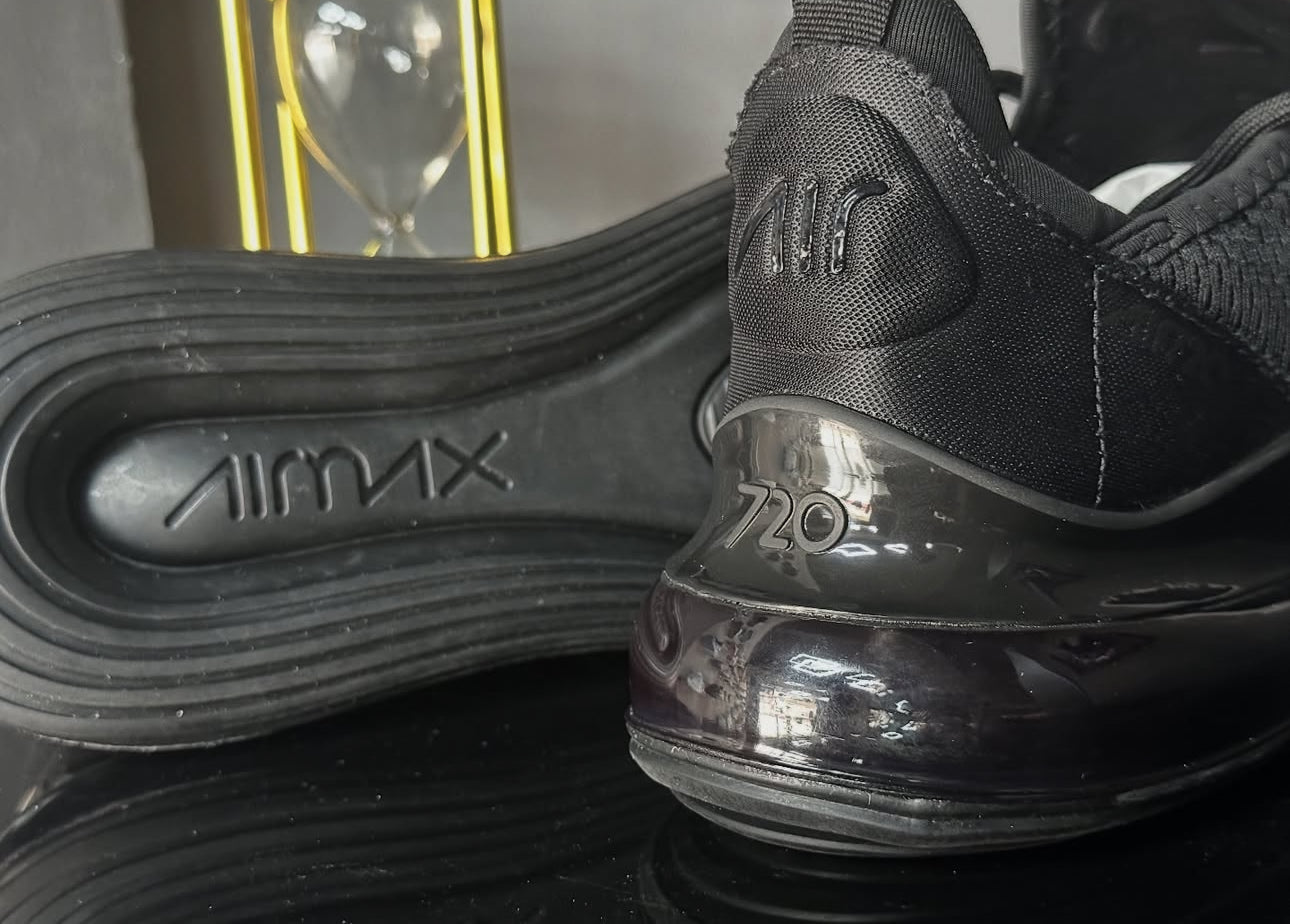 AirMax 720 negro liso
