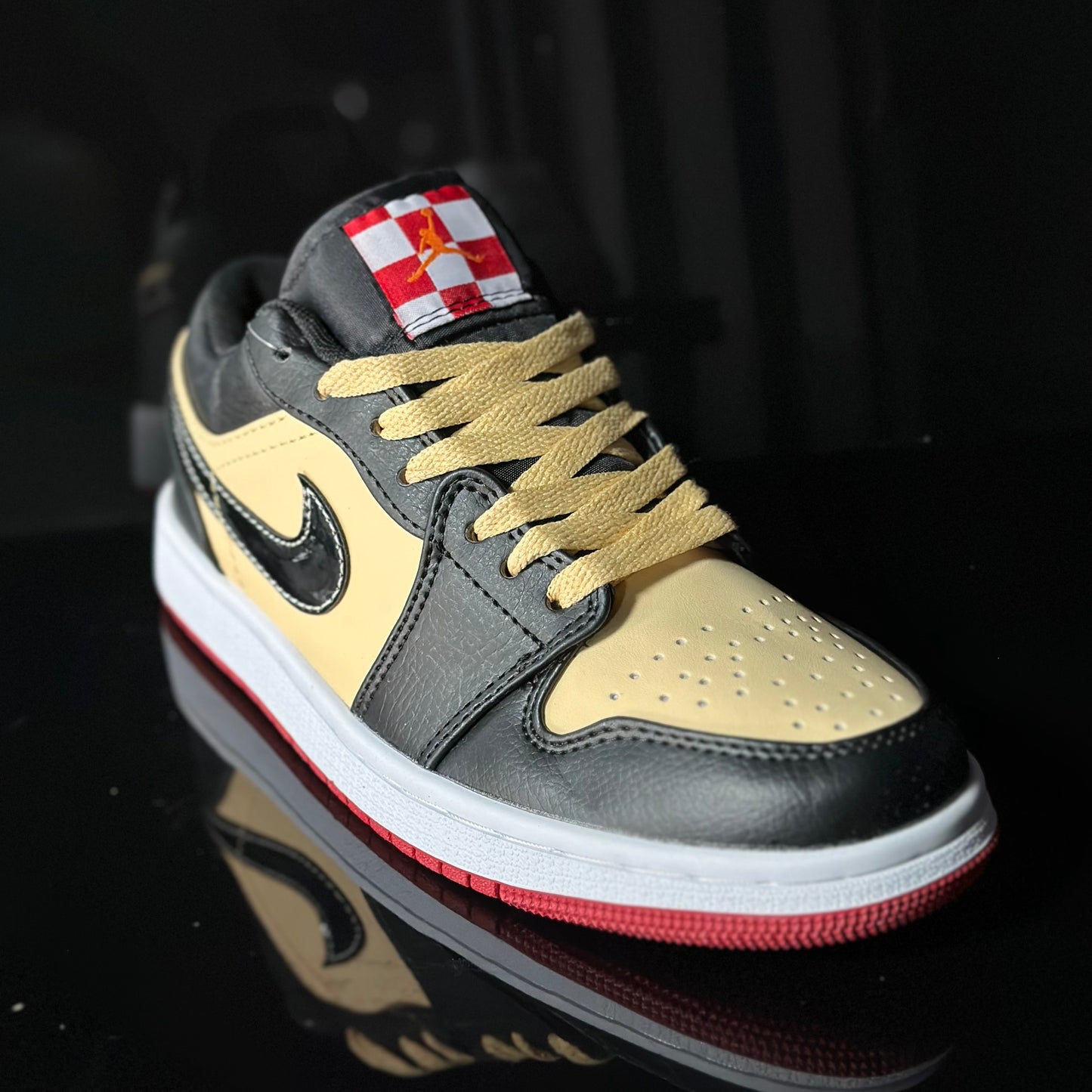 Jordan 1 Low Pizza