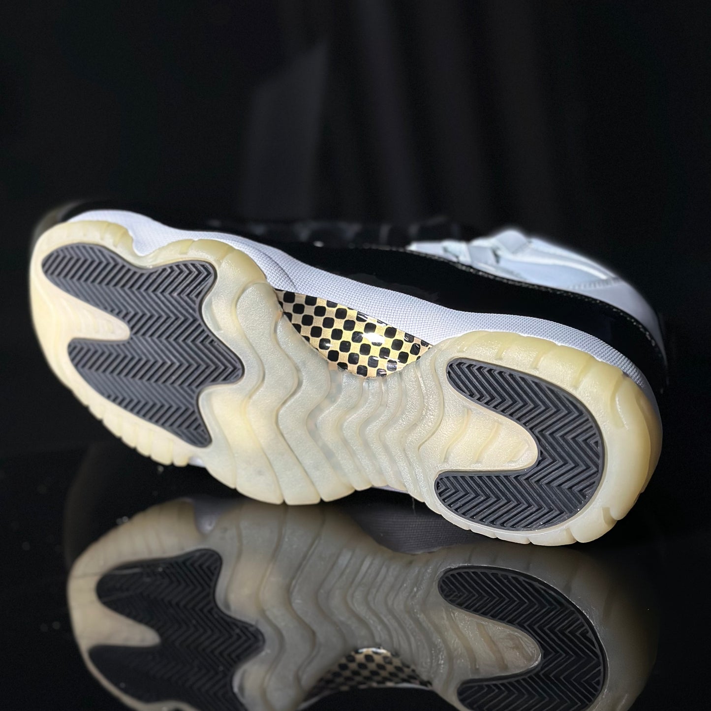 Jordan 11 Gratitude
