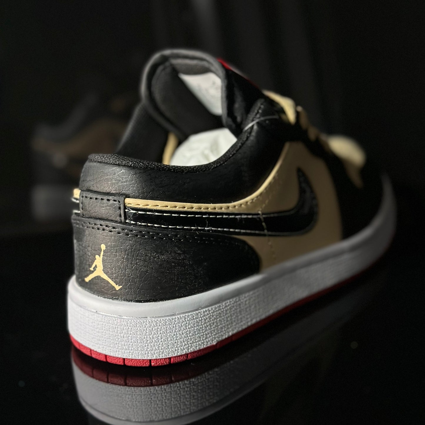 Jordan 1 Low Pizza
