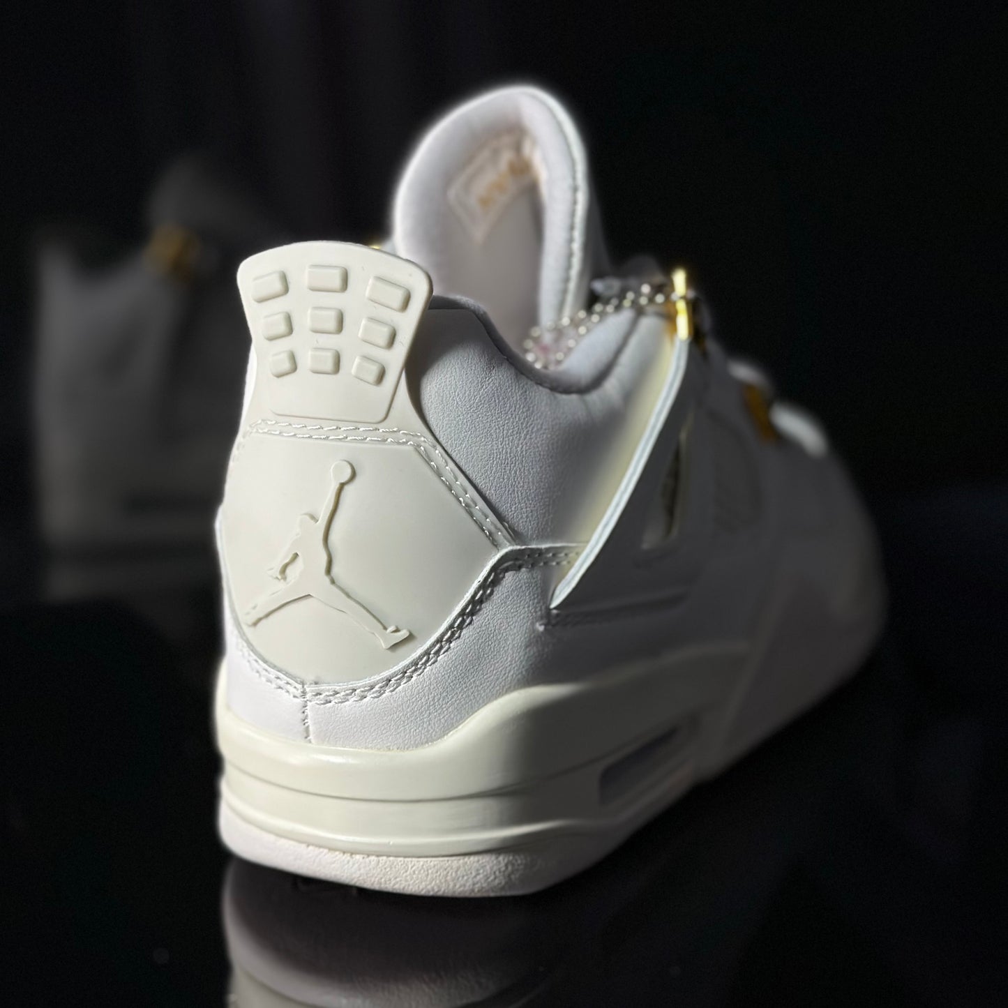 Jordan 4 Metallic Gold