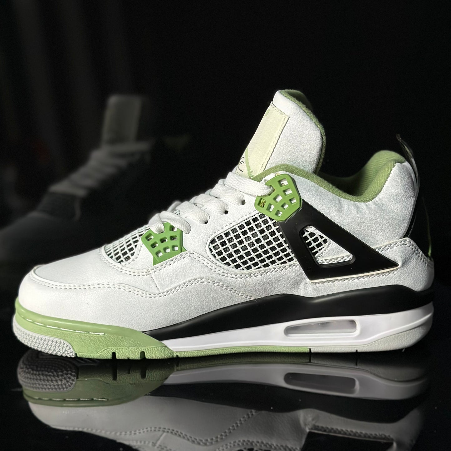 Jordan 4 Oil Green