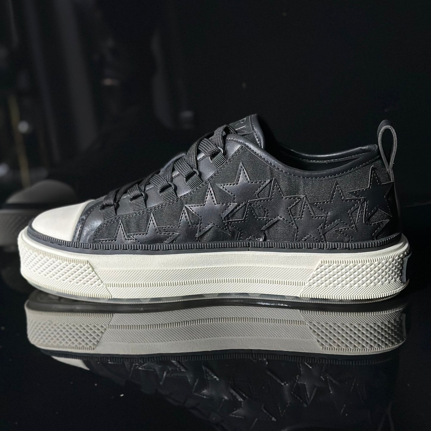 AMIRI Stars Court Low en color negro (full set)