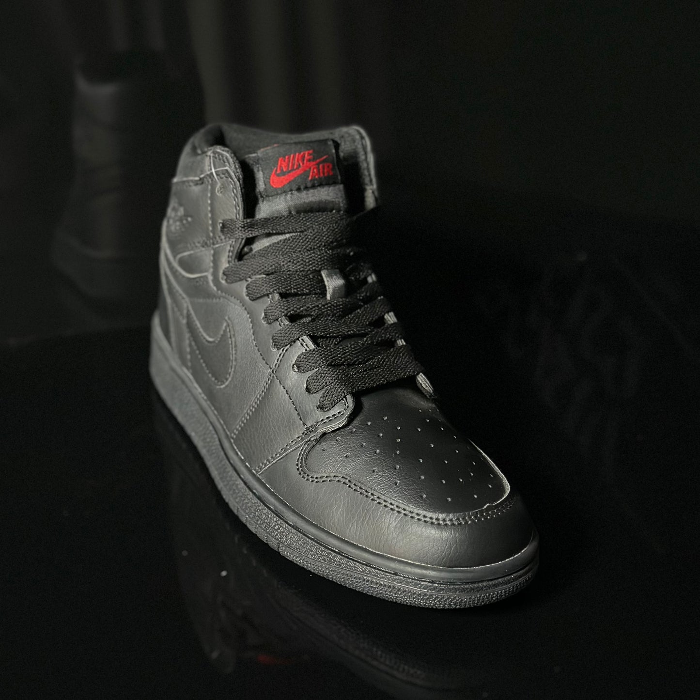 Jordan 1 high negro total