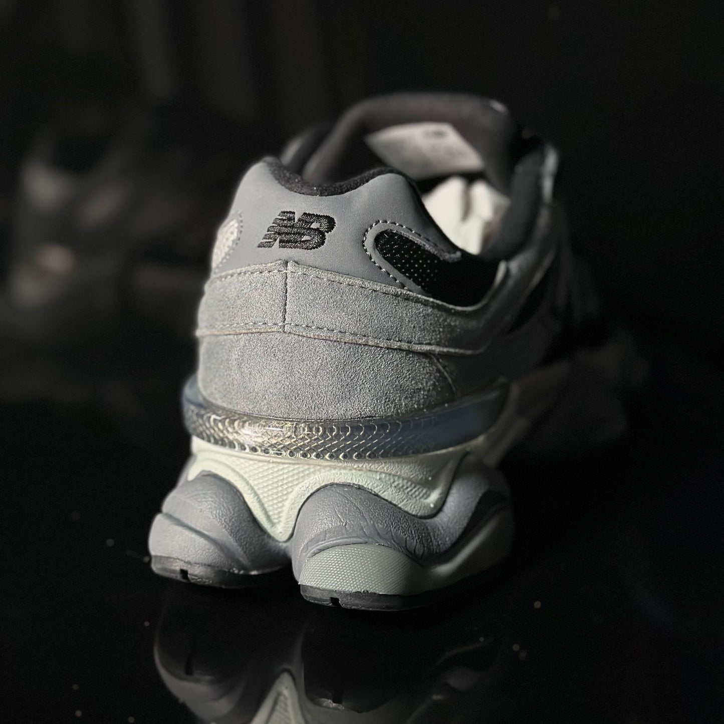NewBalance 9060 negro con gris