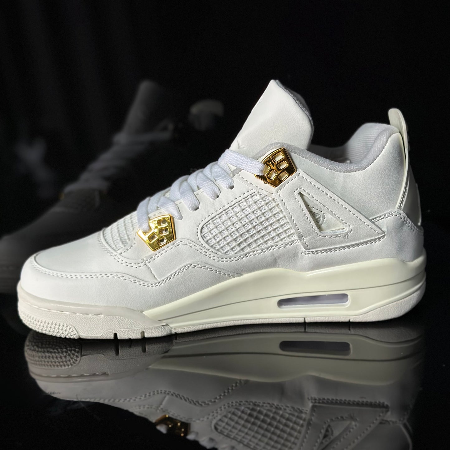 Jordan 4 Metallic Gold