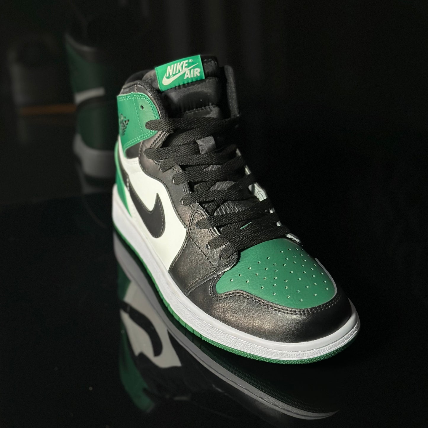 Jordan 1 High Green Toe