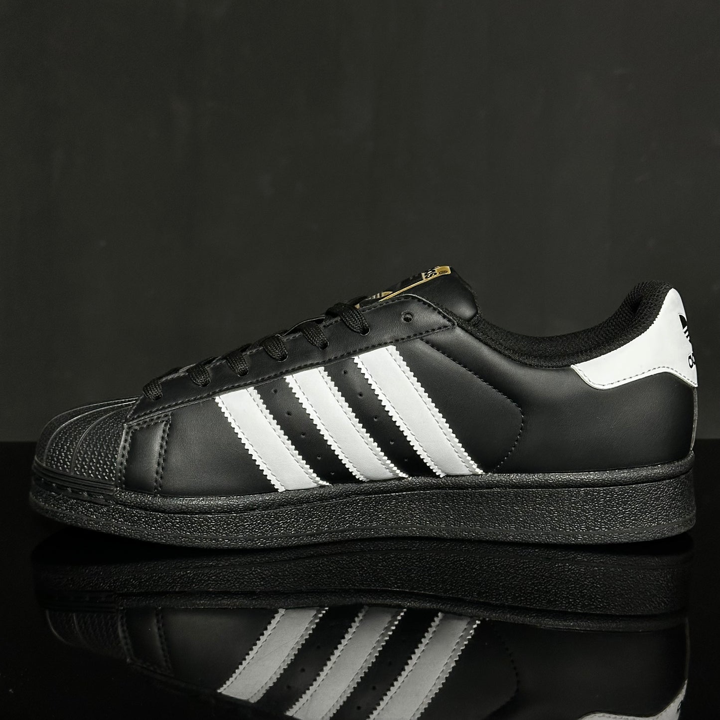 Adidas superstar negro