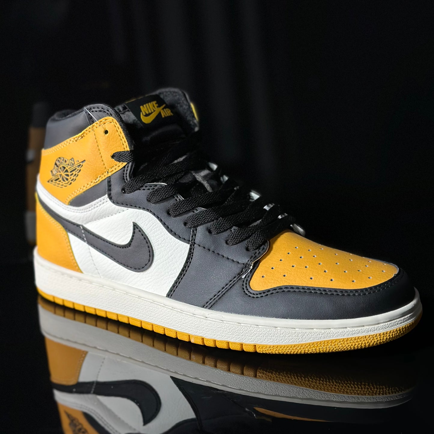 Jordan 1 mid Taxi