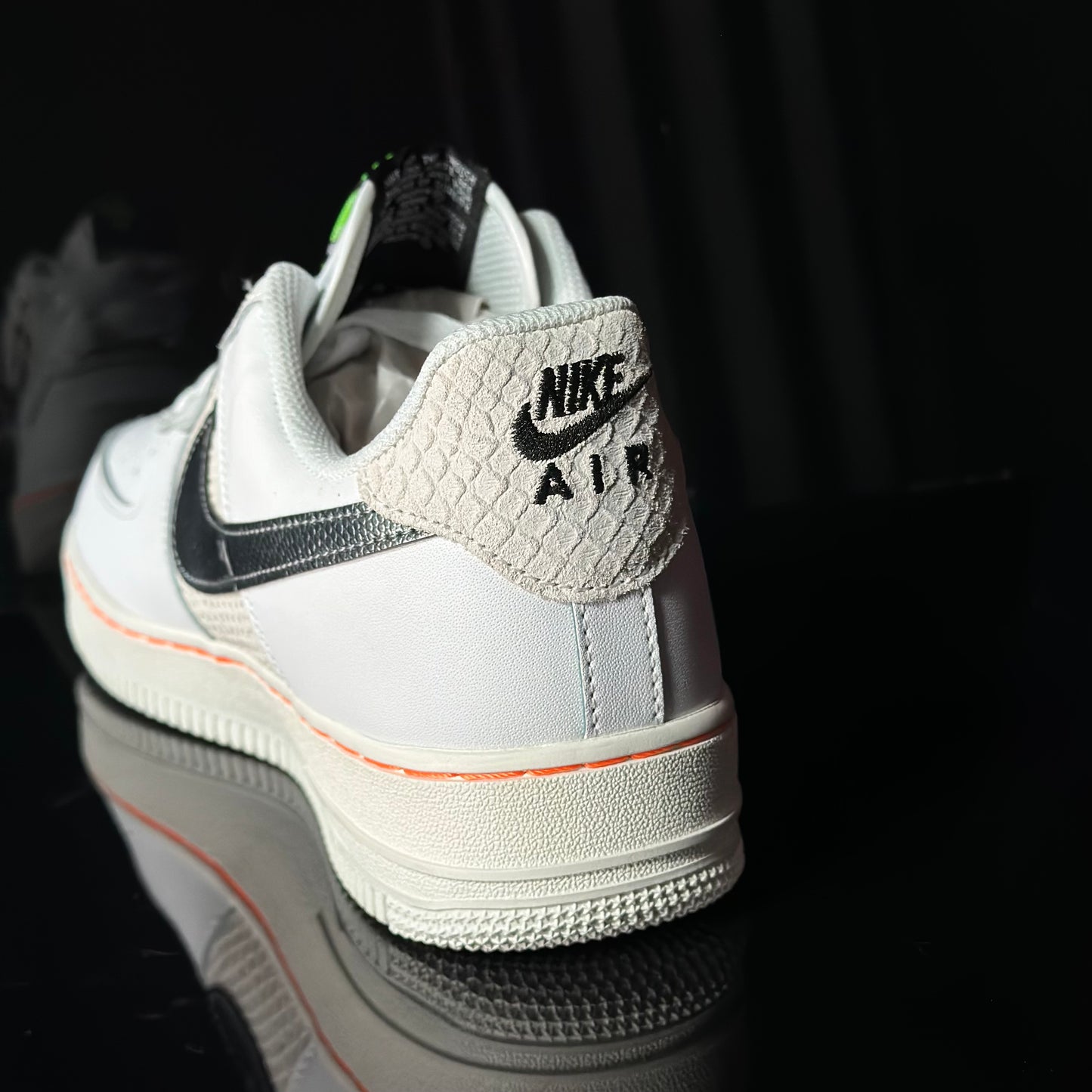 Nike Air force 1 costura orange