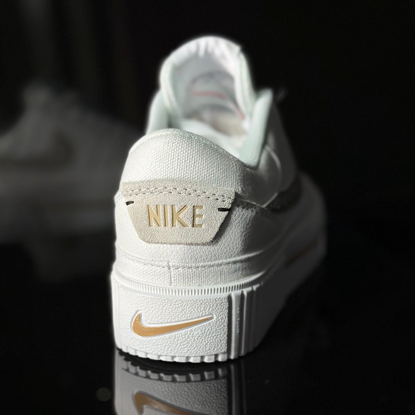 Nike Court Legacy Lift