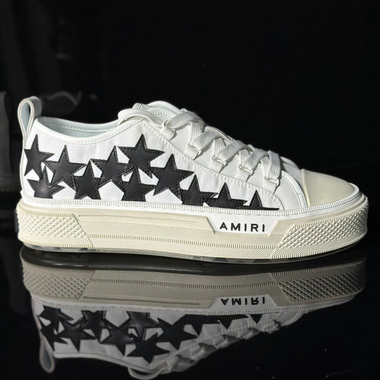 Amiri Stars Court Low en color blanco y negro (full set)