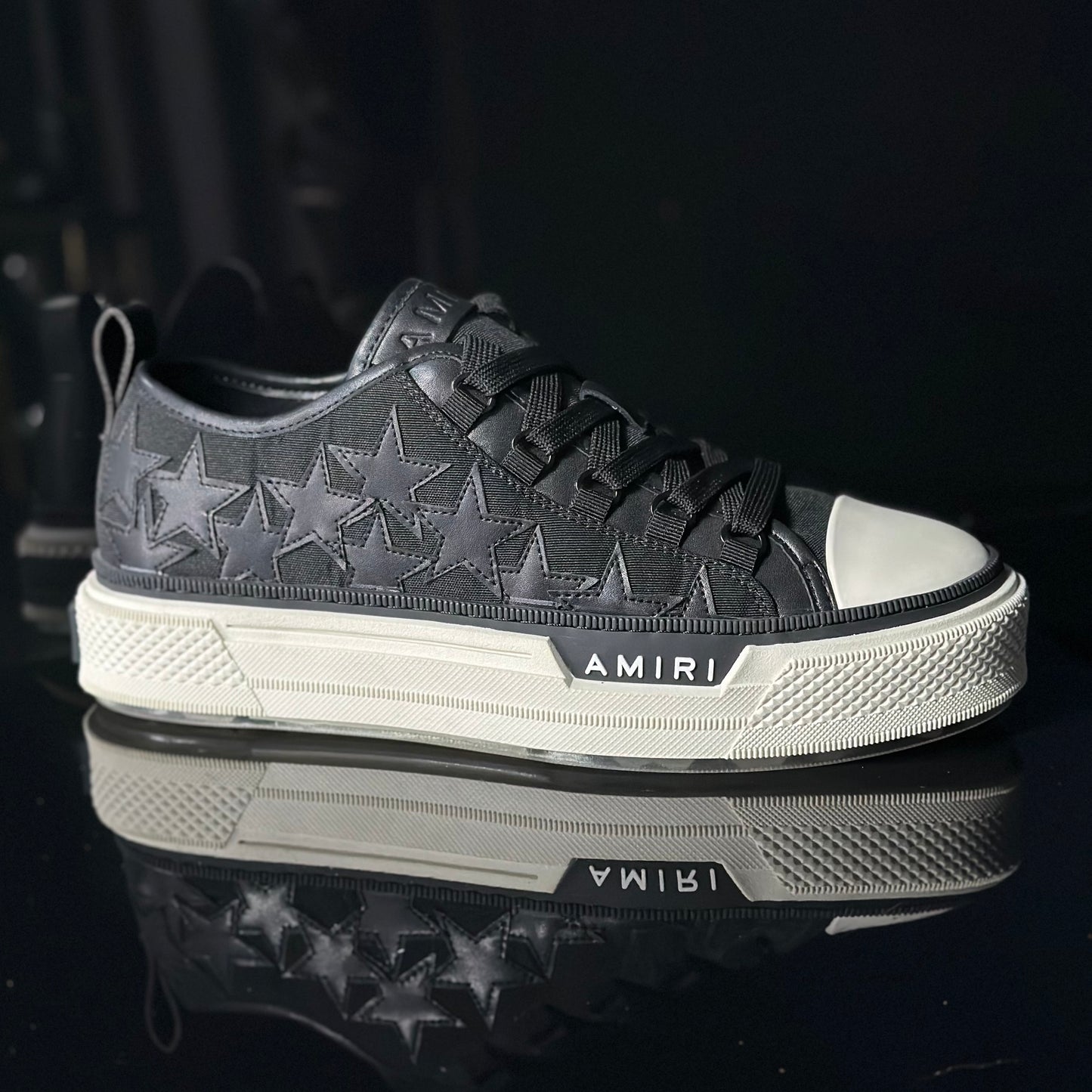 AMIRI Stars Court Low en color negro (full set)