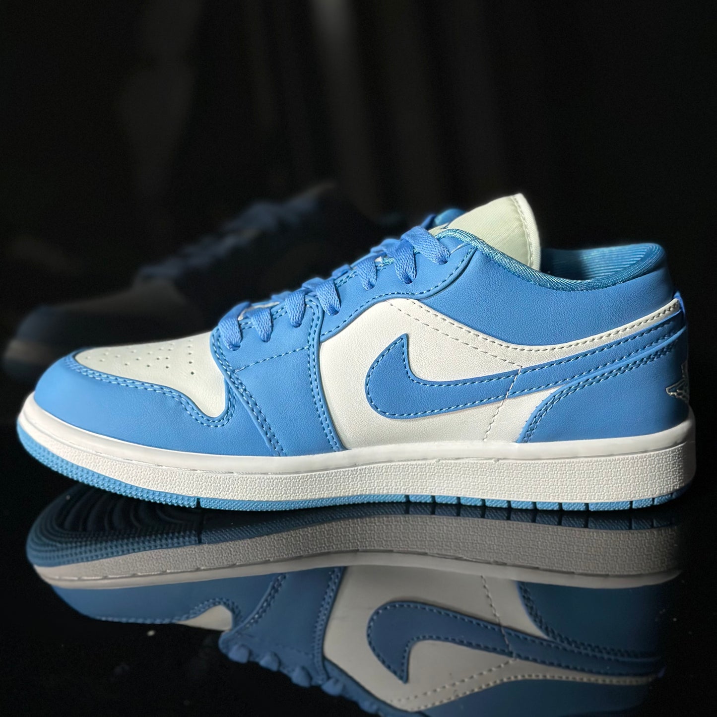 Jordan 1 Low UNC Azul