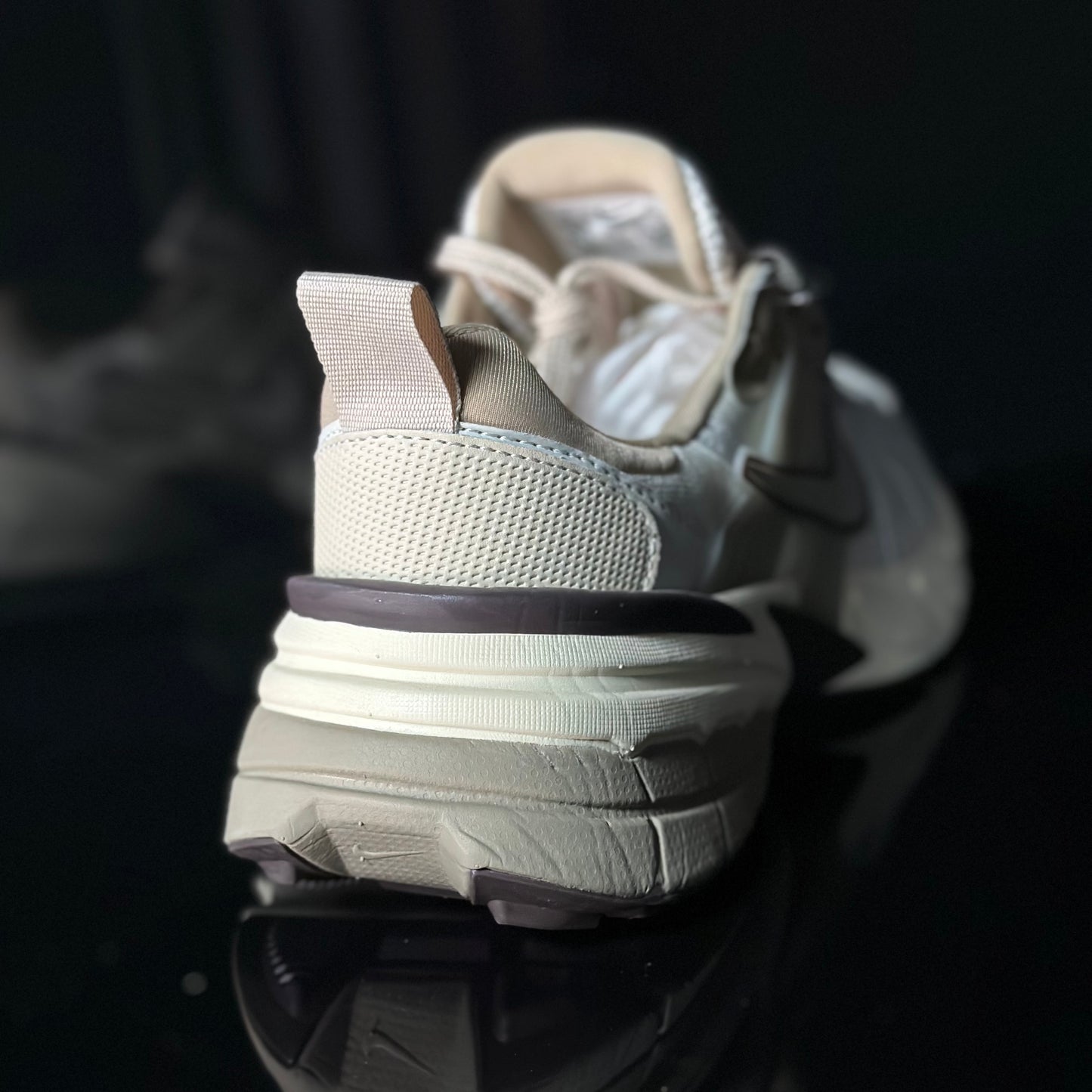 Nike VK2 Run Orewood Brown