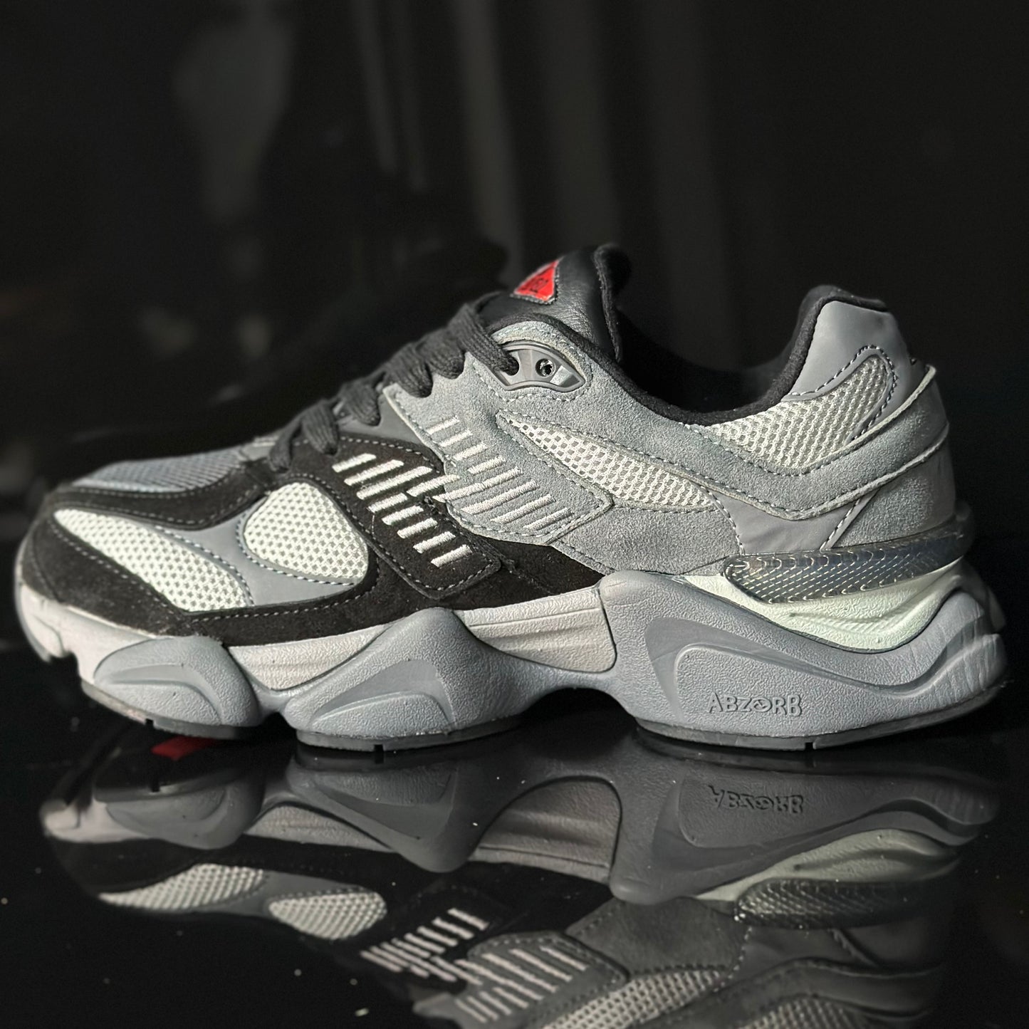 NewBalance 9060 negro con gris