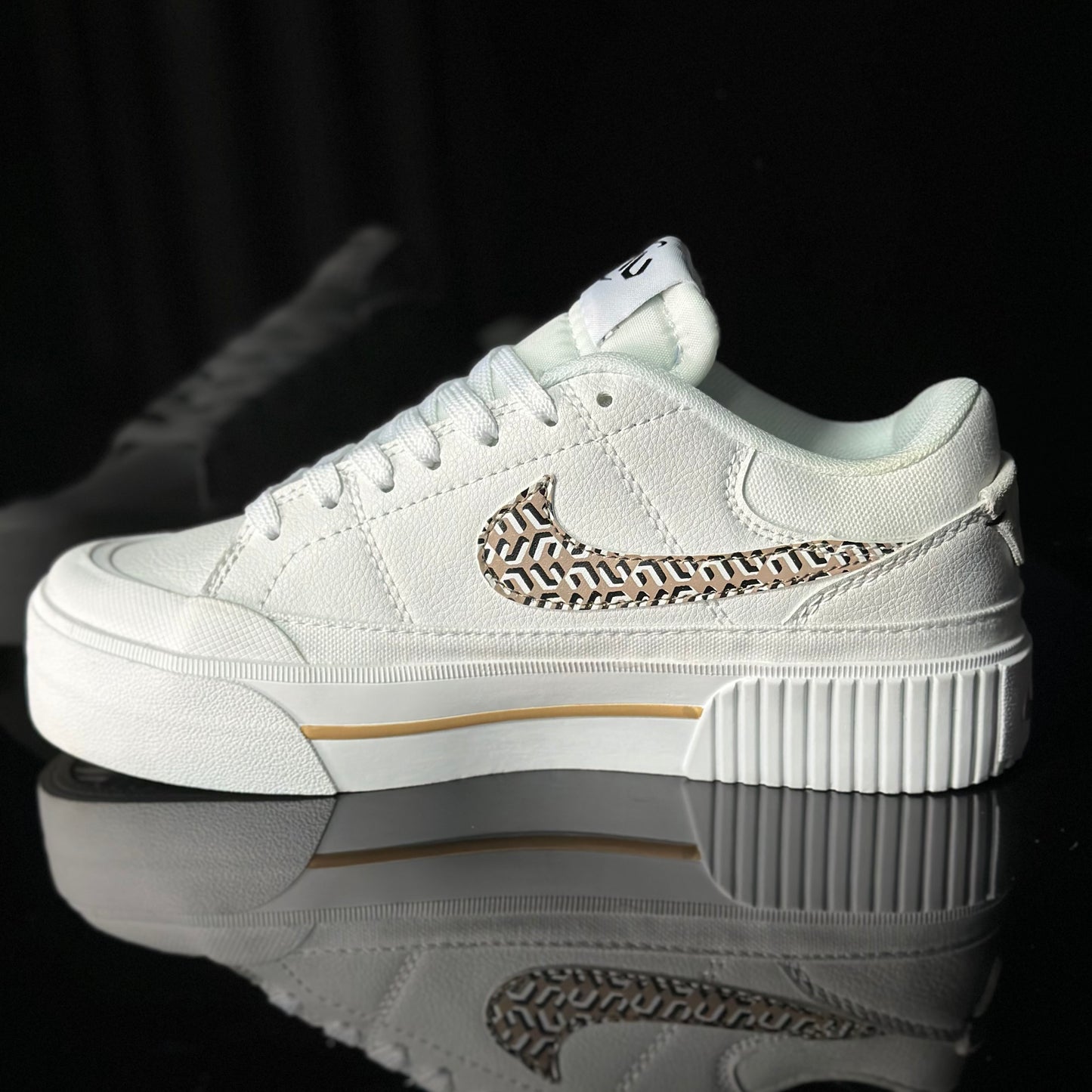 Nike Court Legacy Lift
