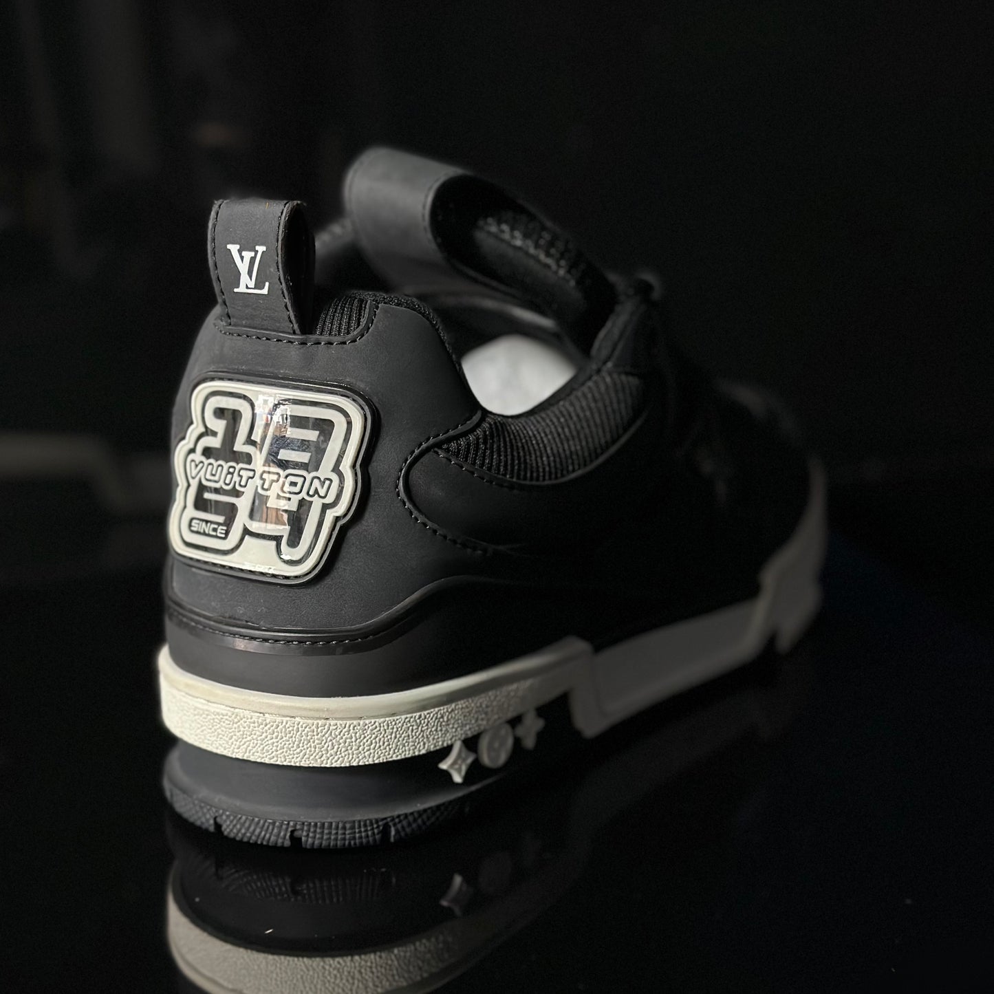 LV Skate Sneaker (full set)